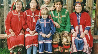 Ngược đời vùng đất có phong tục đầu năm đổi vợ, đổi chồng cho nhau... để tránh vận xui