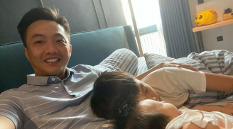 Cường Đô La lái siêu xe đưa Subeo và Suchin đi chơi, biểu cảm hờn dỗi của ái nữ gây sốt