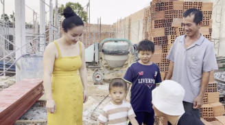 Lê Dương Bảo Lâm gây xúc động khi giúp đỡ anh thợ hồ bị vợ bỏ, nuôi 2 con bằng mì gói