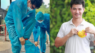 Xuân Bắc gây xúc động với hành động vào tâm dịch trao quà cho các y bác sĩ, tình nguyện viên