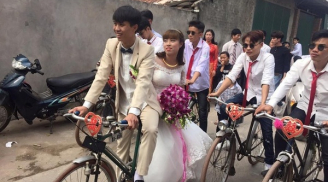 'Ông bà anh' phiên bản hiện đại: Màn rước dâu bằng 'ngựa sắt Thống nhất màu xanh' khiến nhiều người thích thú