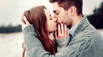 Hôn vợ trước khi đi làm, đàn ông sẽ giàu có, thành đạt và còn…