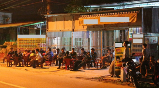 Đi giao hàng về, chồng hốt hoảng phát hiện vợ treo cổ giữa nhà