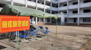 Việt Nam đón 243 bà bầu từ Đài Loan về nước cách ly
