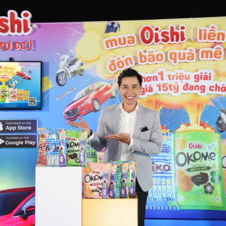 Ăn Snack, 2 khách hàng trúng xe Piaggio Liberty