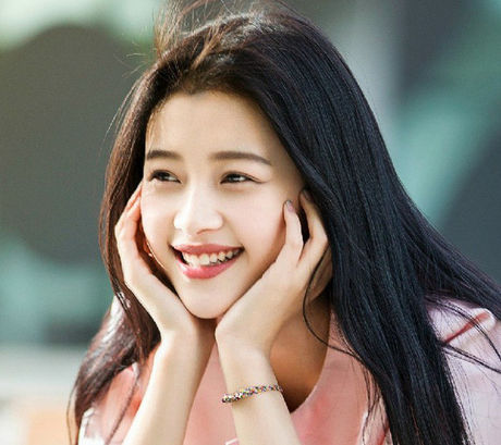 Tử vi thứ Sáu ngày 5/6/2020: 3 con giáp nhận nhiều tin vui, hỷ tín sắp tới nhà chuẩn bị ra đón