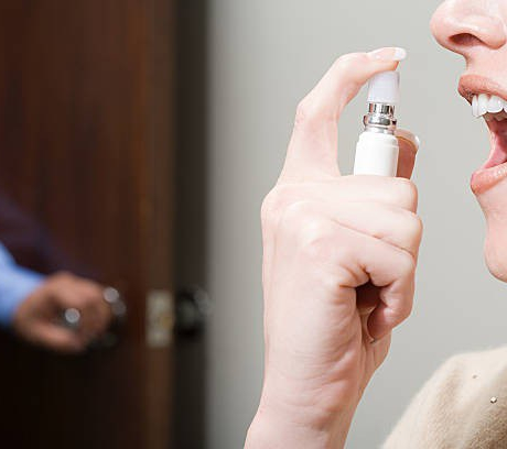 3 cách xử lý mùi hôi miệng cực hiệu quả, phụ nữ nên áp dụng ngay kẻo mất điểm trong mắt chàng