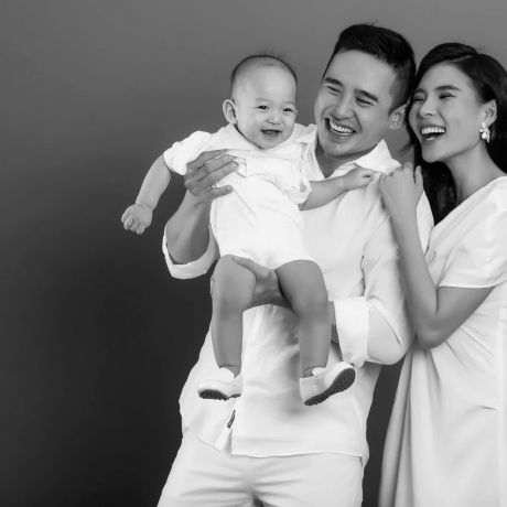 Lương Thế Thành gửi lời chúc sinh nhật Thúy Diễm và ngầm tiết lộ sẽ sinh thêm em bé