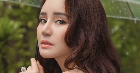 Cư dân mạng nghi ngờ Vy Oanh tự lập nick bình luận bài viết của mình và an ủi bản thân - Vimarsana News