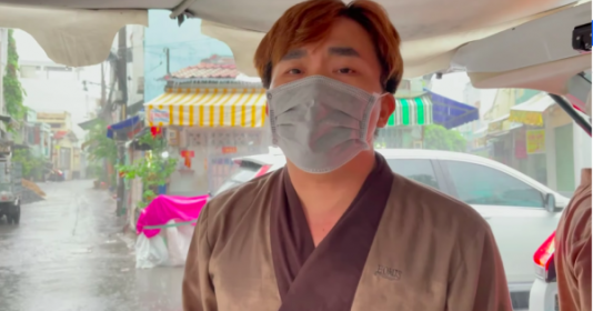Đại Nghĩa thương xót người dân khi có 300 hộ dân mà chỉ còn 30 vỉ trứng để phát - Vimarsana News
