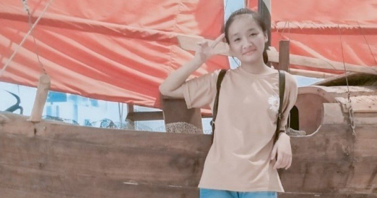 Chân dung nữ sinh thủ khoa giành 3 điểm 10 - Vimarsana News